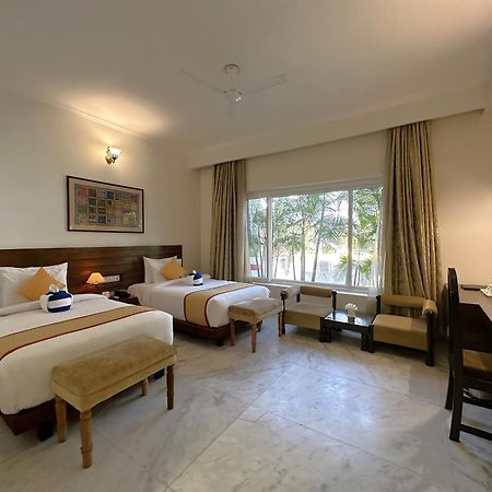 A S Hotels Κχατζουράχο Εξωτερικό φωτογραφία