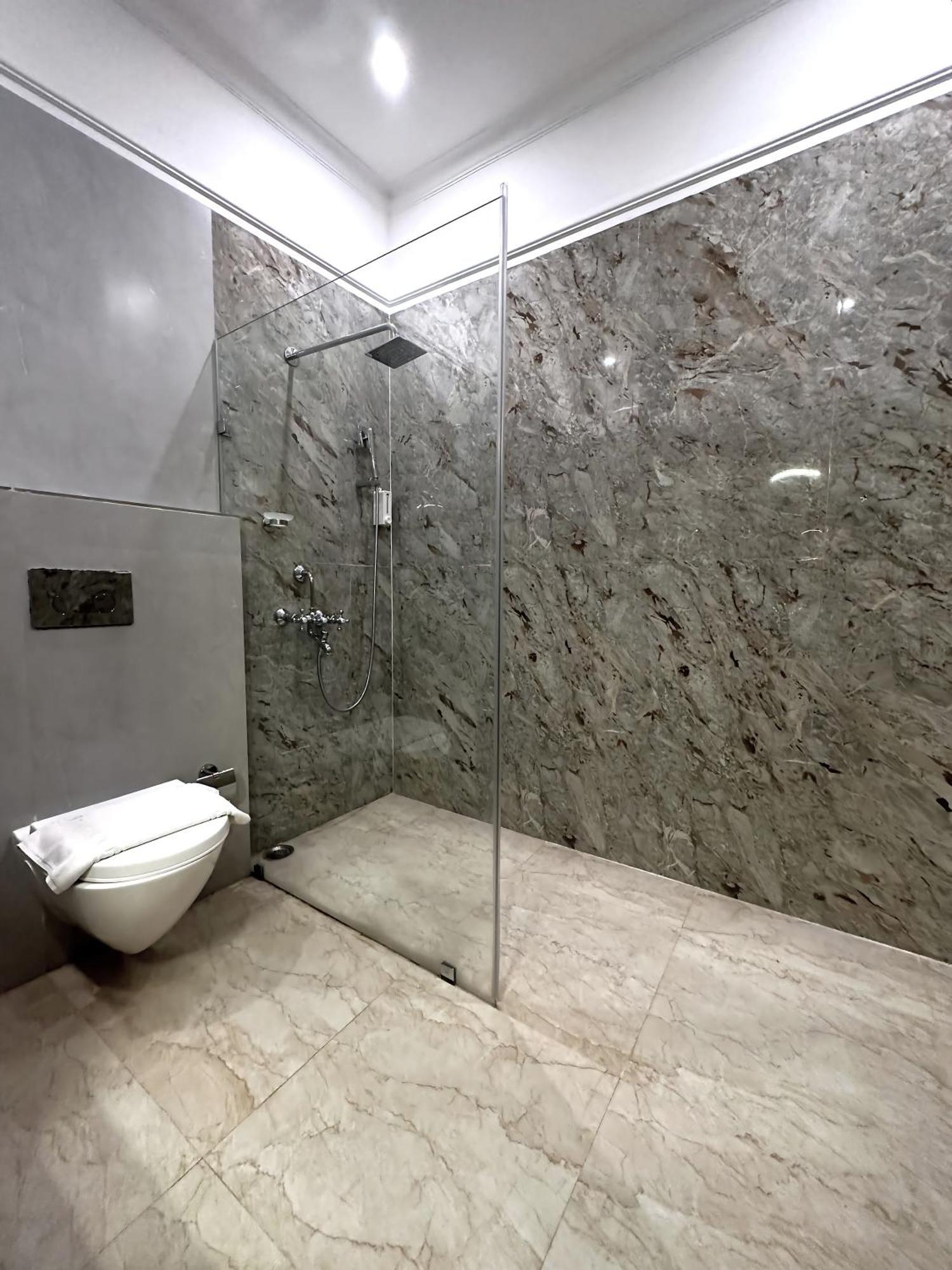 A S Hotels Κχατζουράχο Εξωτερικό φωτογραφία
